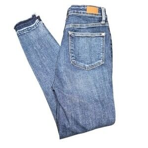 Judy Blue Womens 5/27 High Rise Skinny Fit Jeans Medium Wash Distressed Raw Hem